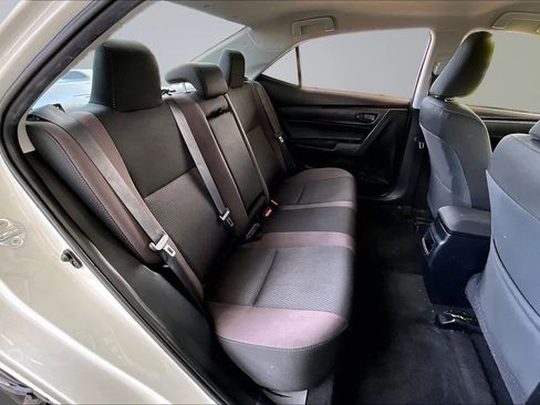 Used 2018 Toyota Corolla LE w/ Carpet Mat Package (TMS) image 22