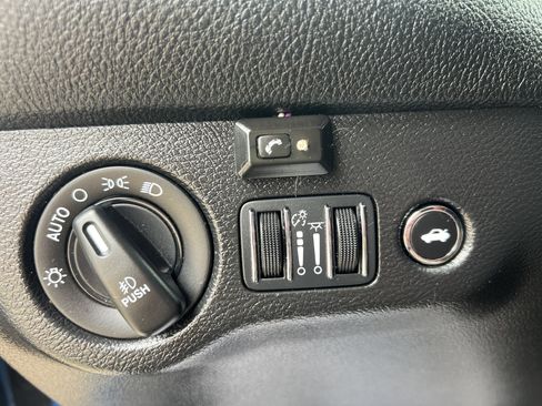 Used 2022 Dodge Challenger GT w/ Blacktop Package image 16