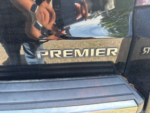 Used 2019 Chevrolet Tahoe Premier w/ Premier Plus Edition AWD/4WD image 10