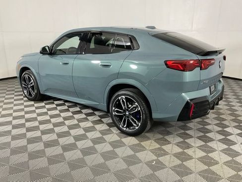 Certified 2025 BMW X2 xDrive28i w/ Premium Package AWD/4WD image 4