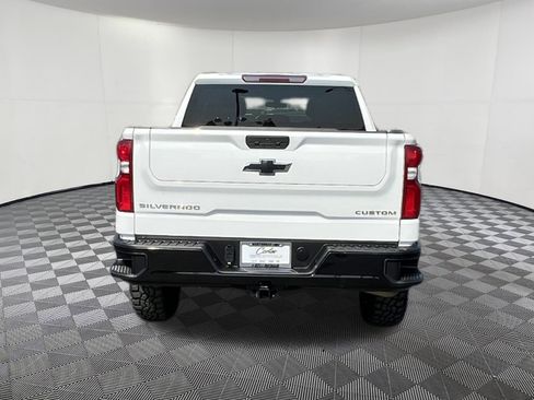Used 2022 Chevrolet Silverado 1500 Custom Trail Boss image 5