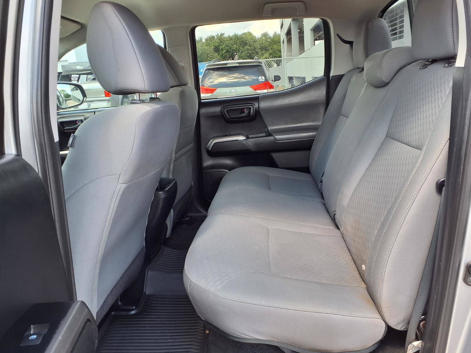 Used 2021 Toyota Tacoma SR5 RWD image 21