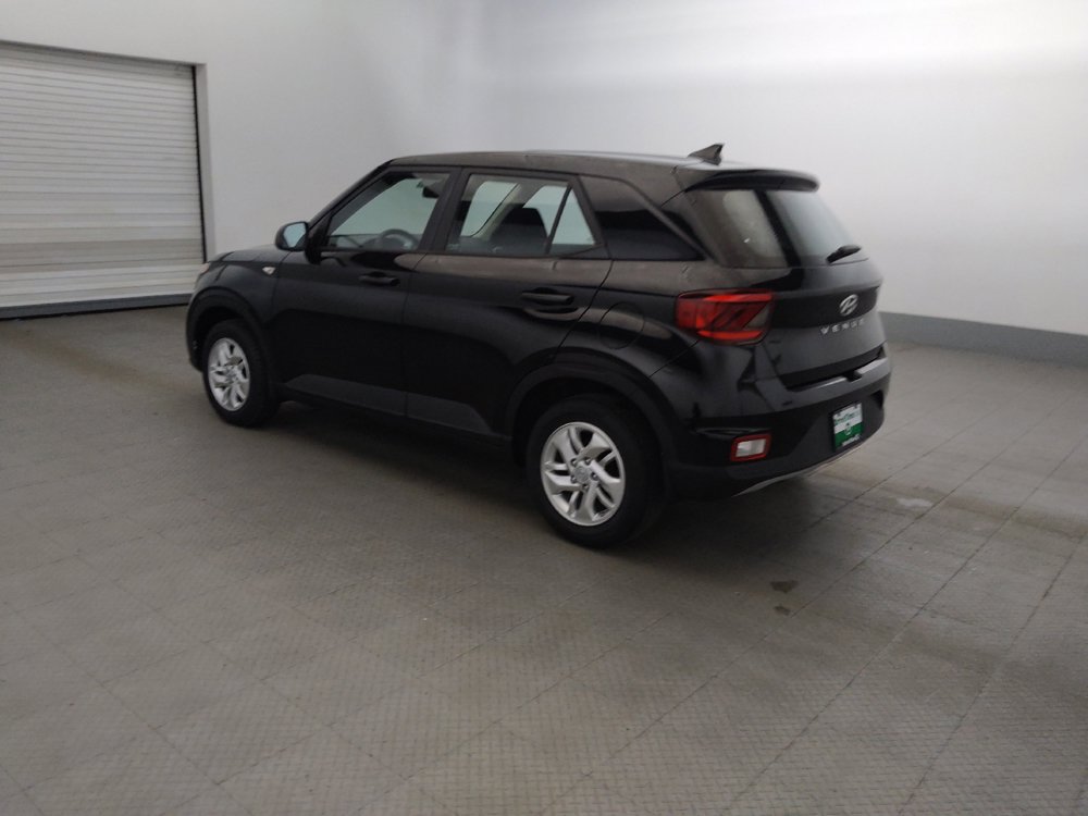 Used 2021 Hyundai Venue SE FWD image 3