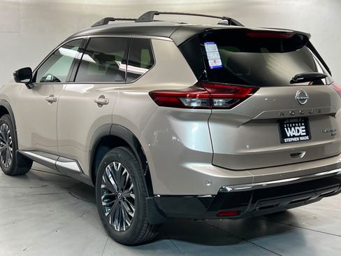 New 2026 Nissan Rogue Platinum w/ Platinum Premium Package AWD/4WD image 3