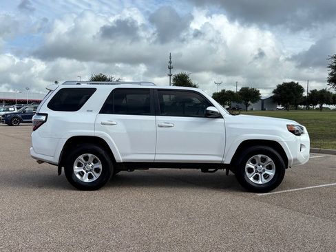Used 2018 Toyota 4Runner SR5 RWD image 5