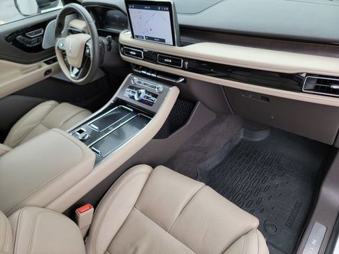 Certified 2024 Lincoln Aviator Reserve w/ Equipment Group 201A AWD/4WD image 26