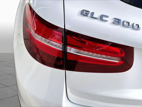 Certified 2019 Mercedes-Benz GLC 300 image 25