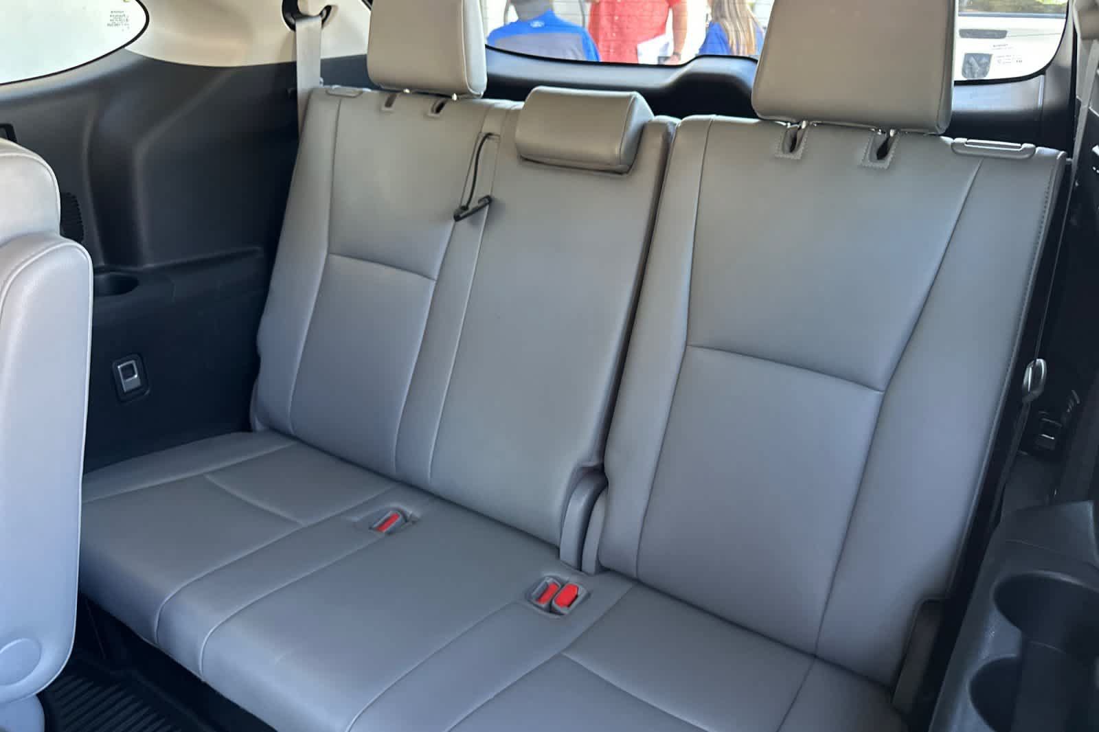 Used 2022 Toyota Highlander Limited AWD/4WD image 17