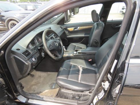 Used 2008 Mercedes-Benz C 350 Sport image 25
