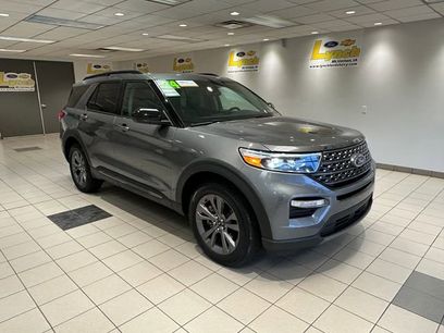 Certified 2024 Ford Explorer XLT w/ Equipment Group 202A