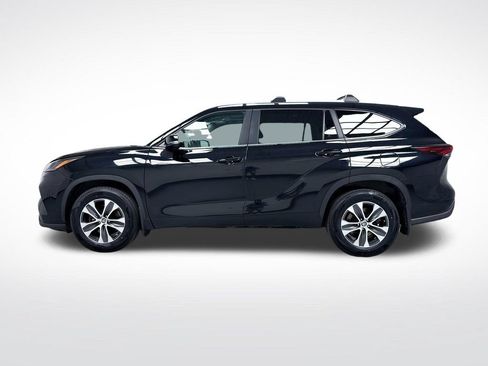 Certified 2024 Toyota Highlander XLE AWD/4WD image 4