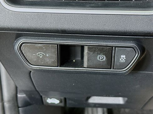 Used 2025 Kia K4 LXS image 17