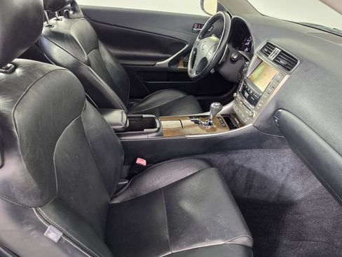 Used 2010 Lexus IS 350C RWD image 35