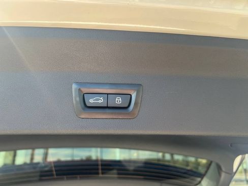Used 2024 BMW X3 sDrive30i w/ Convenience Package RWD image 9