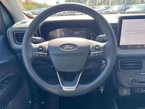 New 2025 Ford Maverick XL image 18