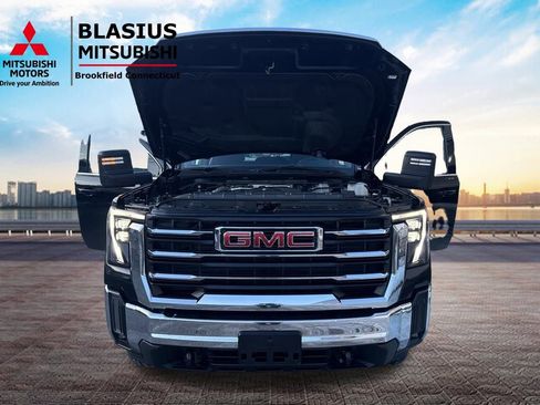 Used 2024 GMC Sierra 3500 SLE w/ SLE Value Package image 43