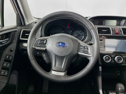 Used 2016 Subaru Forester 2.5i Touring w/ Eyesight & Navigation System image 18