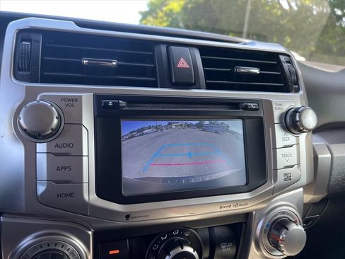 Used 2017 Toyota 4Runner SR5 AWD/4WD image 21