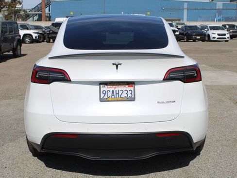 Used 2022 Tesla Model Y Performance AWD/4WD image 5