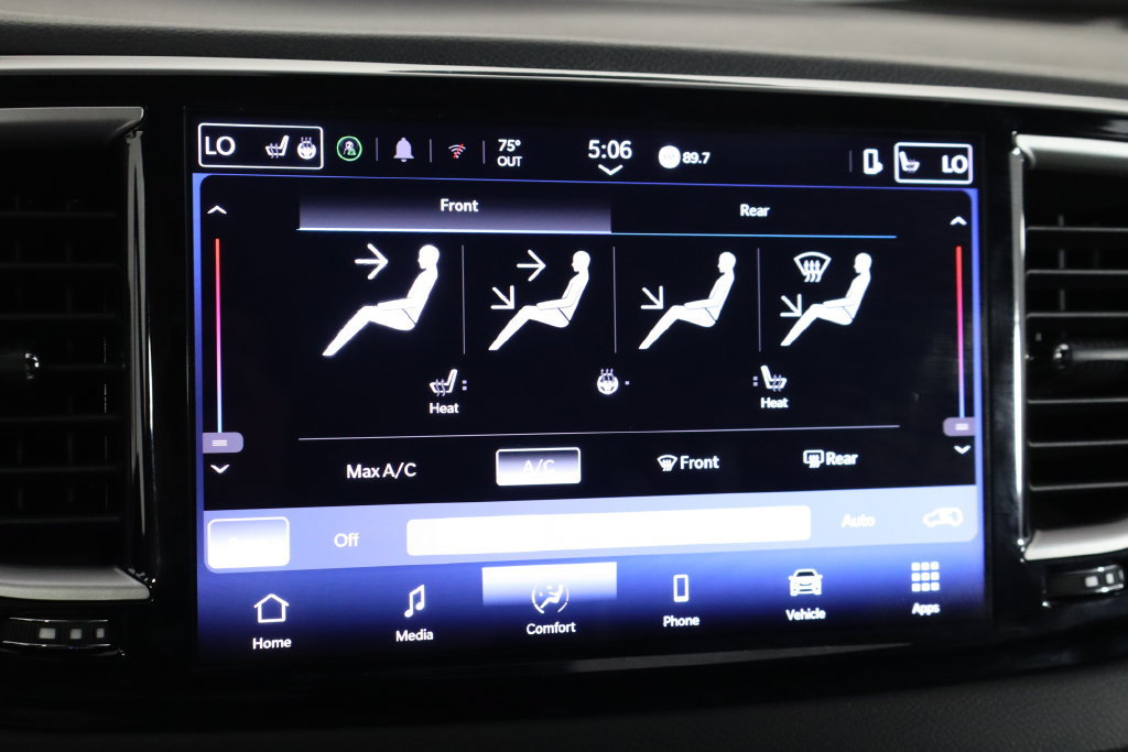 Used 2025 Chrysler Pacifica Select FWD image 33