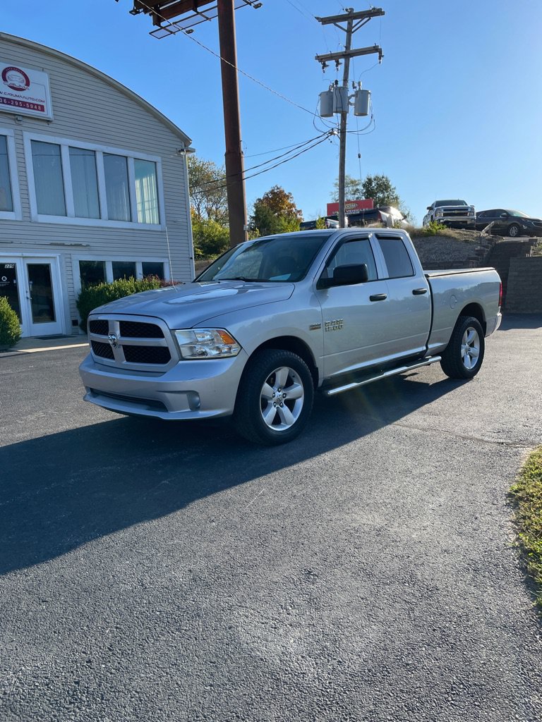 Used 2015 RAM 1500 Express AWD/4WD image 1