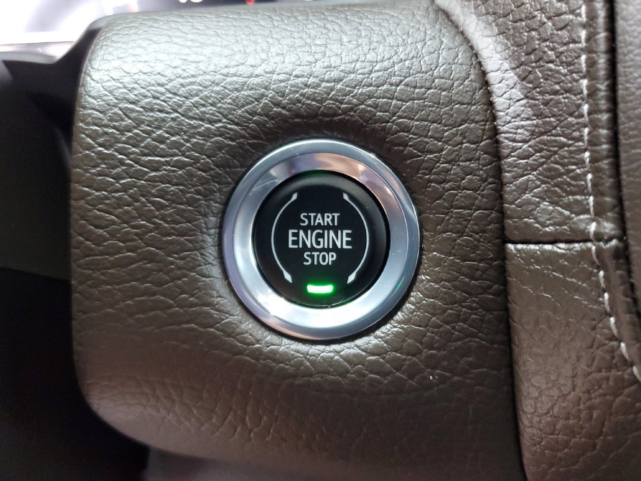 Used 2023 GMC Yukon Denali w/ LPO, Floor Liner Package AWD/4WD image 24