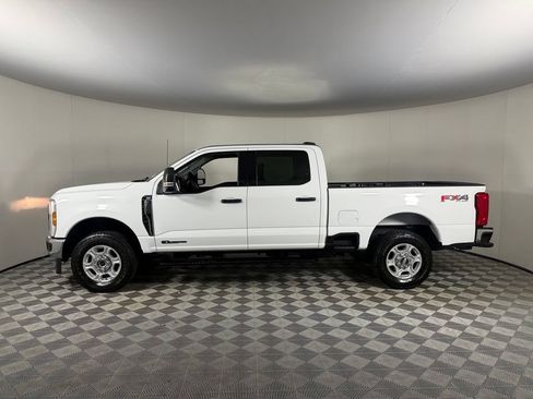 Used 2025 Ford F250 XLT w/ FX4 Off-Road Package AWD/4WD image 10