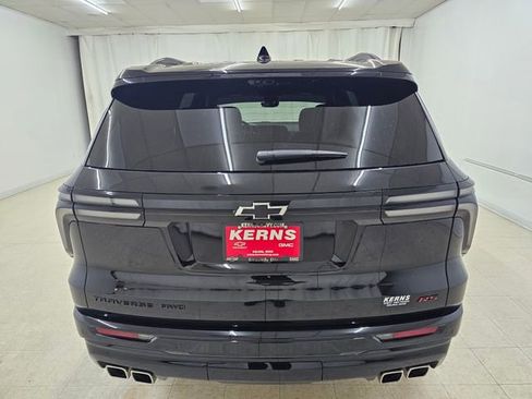 Used 2024 Chevrolet Traverse RS w/ LPO, Floor Liner Package AWD/4WD image 18