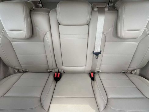 Used 2013 Mercedes-Benz ML 350 4MATIC image 36