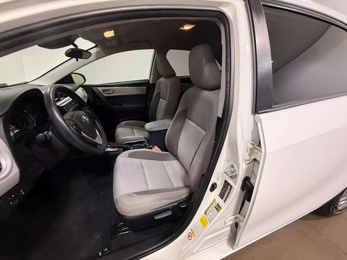 Used 2017 Toyota Corolla L FWD image 12