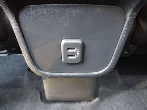 Used 2021 Chevrolet Equinox LT image 12