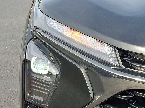 Used 2024 Chevrolet Trax RS w/ Driver Confidence Package image 9