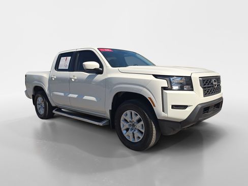Certified 2023 Nissan Frontier SV w/ Technology Package AWD/4WD image 8