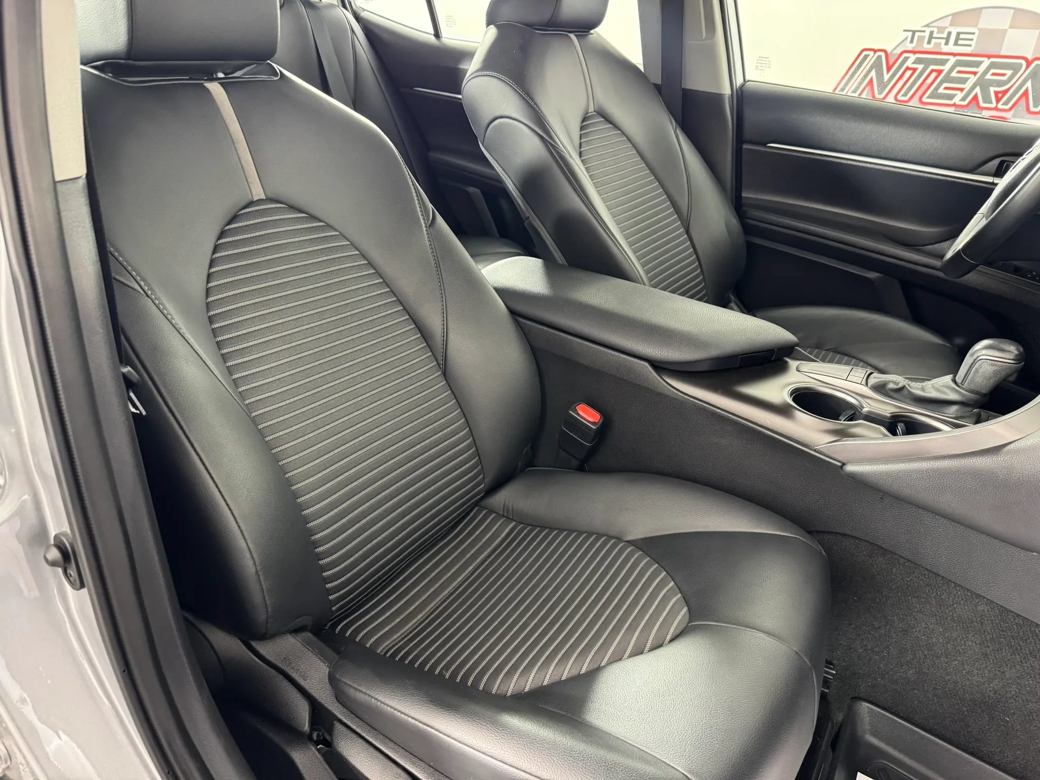 Used 2023 Toyota Camry SE FWD image 31