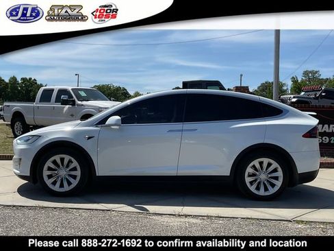 Used 2018 Tesla Model X 100D AWD/4WD image 4