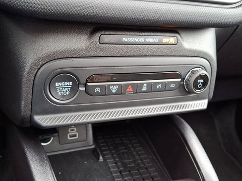 Certified 2025 Ford Bronco Sport Outer Banks w/ Outer Banks Tech Package+ image 19