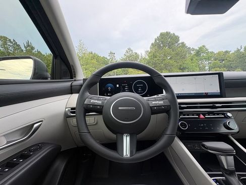 New 2026 Hyundai Tucson SEL Plus FWD image 12