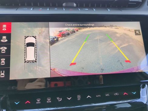 New 2026 Jeep Grand Cherokee Limited AWD/4WD image 18