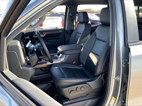 Used 2023 Chevrolet Silverado 1500 RST image 7