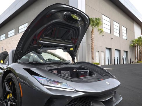 Certified 2022 Ferrari F8 Tributo image 23