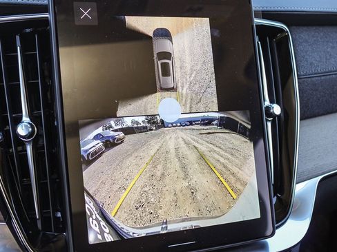 New 2026 Volvo XC90 T8 Plus w/ Protection Package image 27