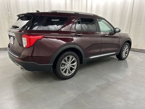 Used 2022 Ford Explorer Limited image 4