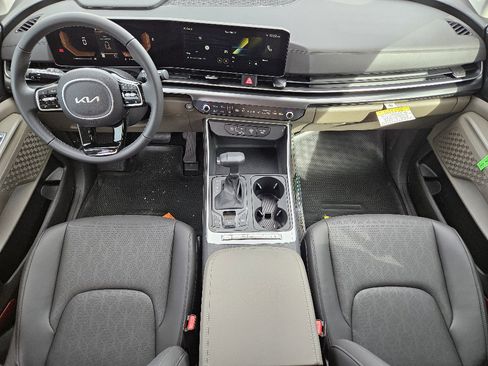 New 2026 Kia Carnival LXS image 18