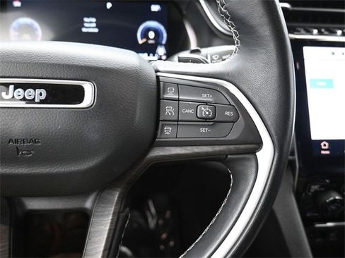 Used 2022 Jeep Grand Cherokee L Limited image 31