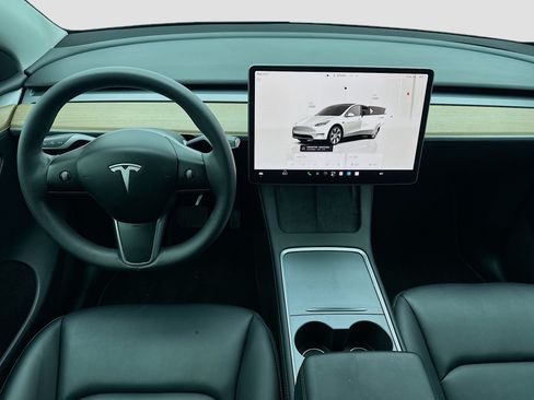 Used 2023 Tesla Model Y Long Range AWD/4WD image 15