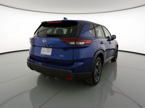 Used 2025 Nissan Rogue SV AWD/4WD image 9