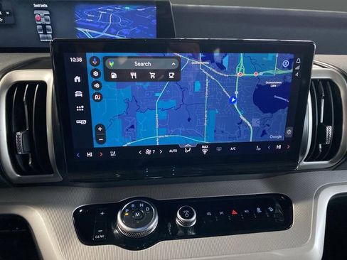 New 2025 Ford Expedition Active image 10