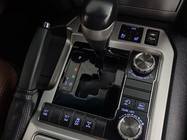 Used 2016 Toyota Land Cruiser AWD/4WD image 23