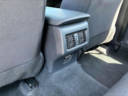 Used 2025 Toyota Camry LE FWD image 33