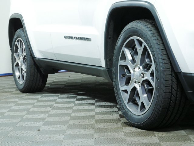 Used 2019 Jeep Grand Cherokee Limited w/ Luxury Group II AWD/4WD image 8